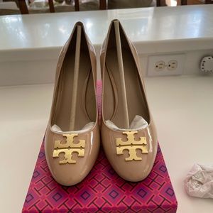 New, never been worn Tory Burch Raleigh Pumps